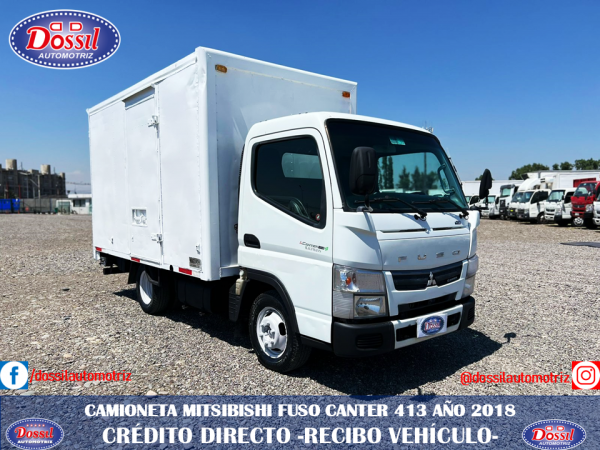 Camioneta Mitsubishi Fuso Canter 413, año 2018, equipado con Furgón de Carga y Rampa Hidráulica, valor $14.980.000